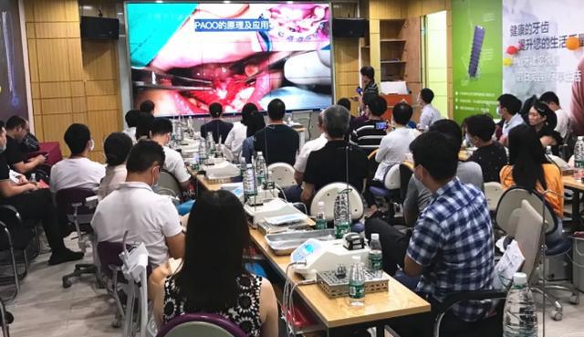 如履薄冰，泰康拜博口腔种植大师周磊教授的严谨与创新