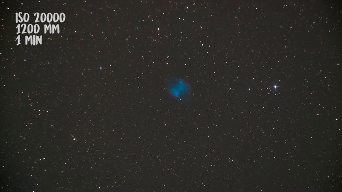 1分钟，在望远镜中欣赏哑铃星云，它距离我们1400光年