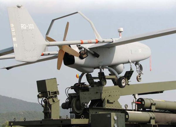 “夜侵者”-300无人机主要用户是韩国陆军，第一套系统于2003年11月交付韩国陆军。