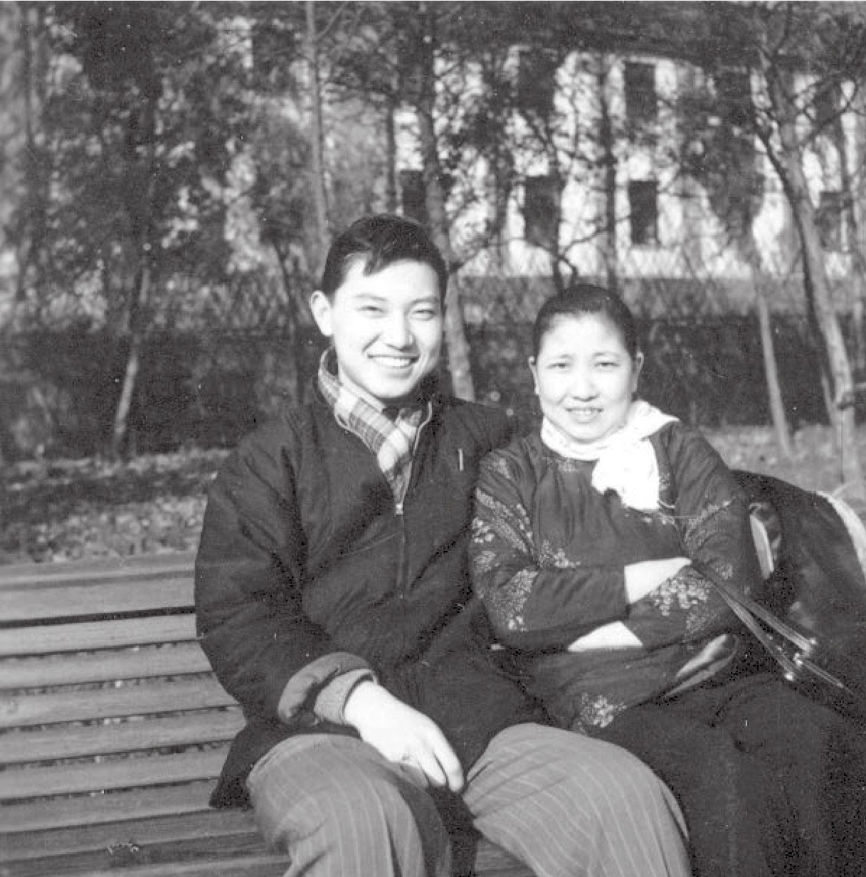 傅聪出走英国后,傅雷十个月未与其通信,父子此生再未见面