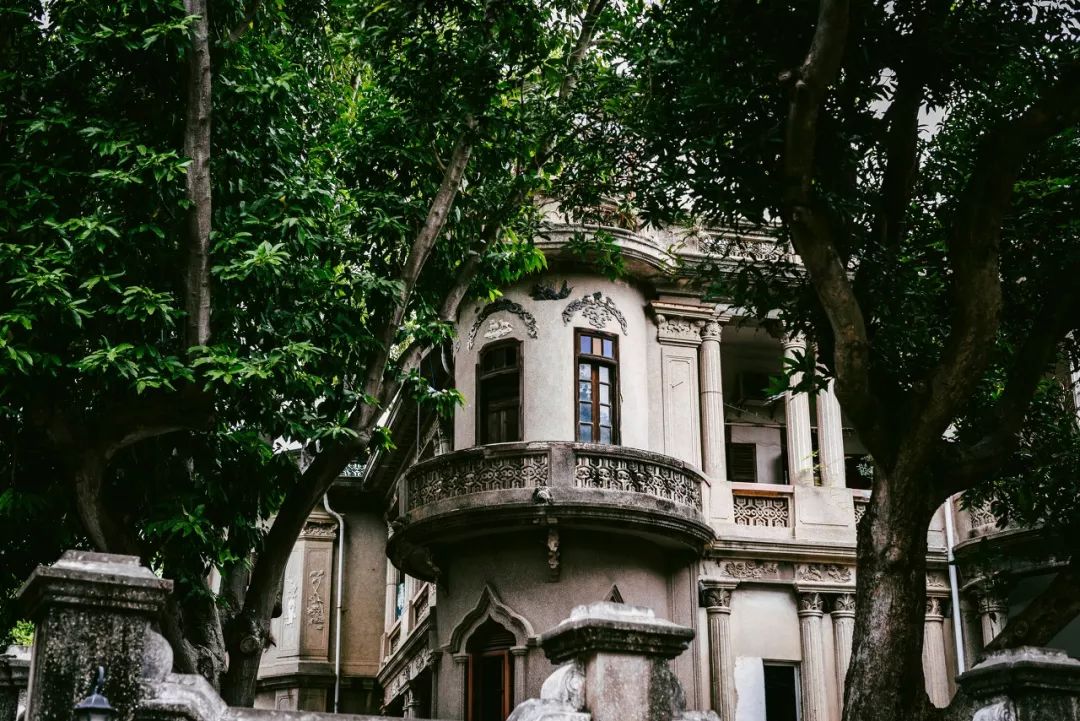 △厦门鼓浪屿,岛上十分之七的建筑建造于上世纪初至三十年代。/图虫创意