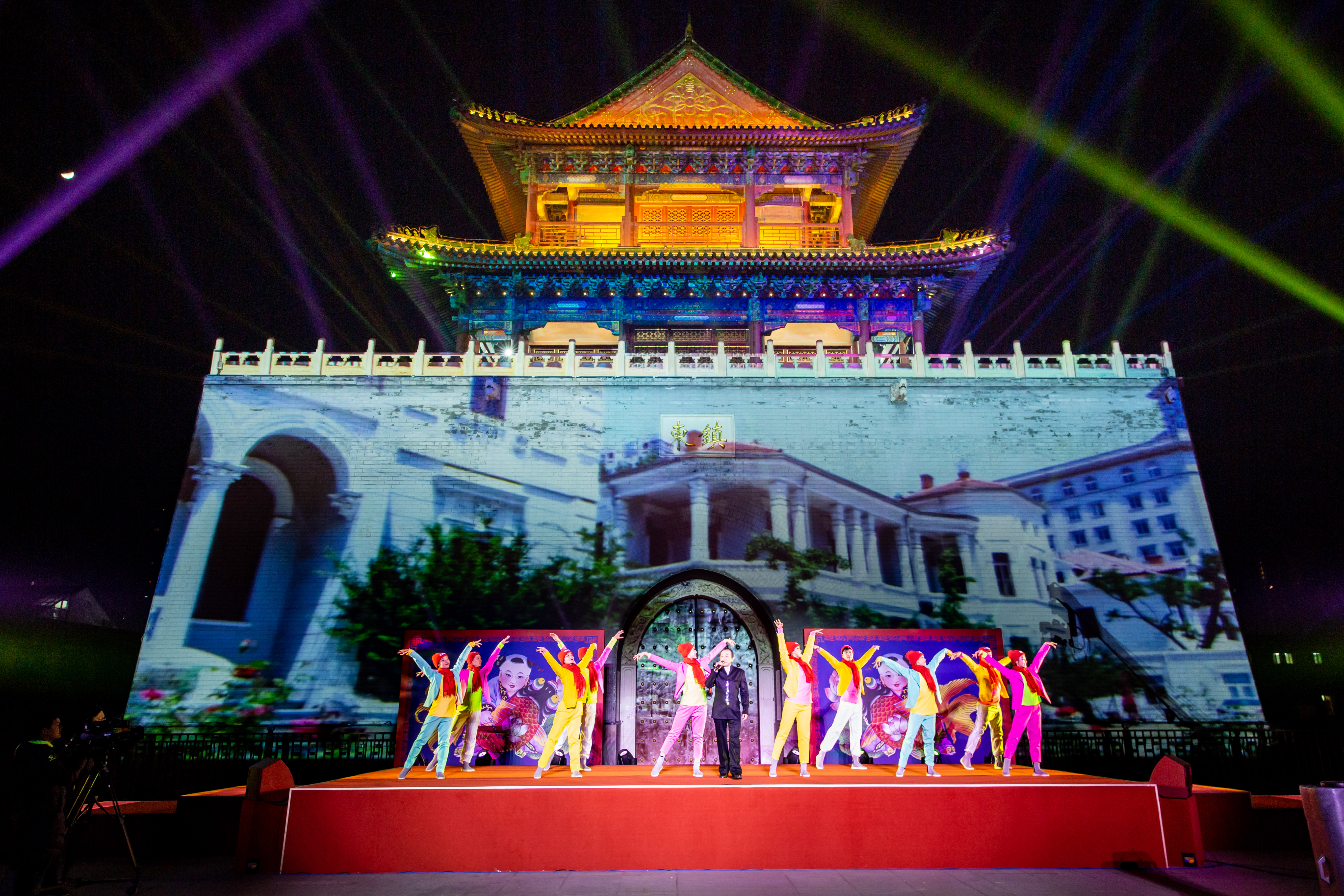 鼓楼灯光秀今晚闪亮凤凰网天津_凤凰网