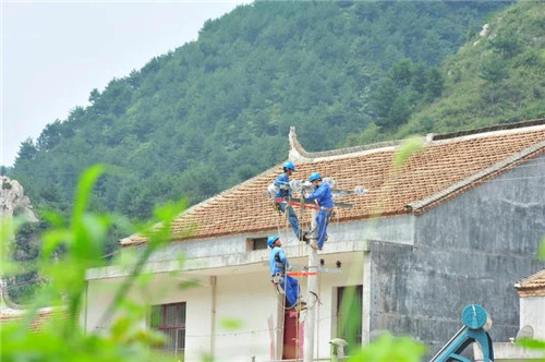 国网蓝田县供电公司投入电力扶贫攻坚战