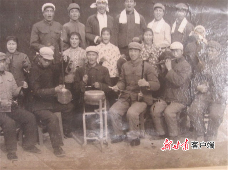 宣传队演员合影（资料照片）