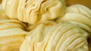 家常千层花卷做法，关键在于和面，这样做松软有层次，全家都爱吃