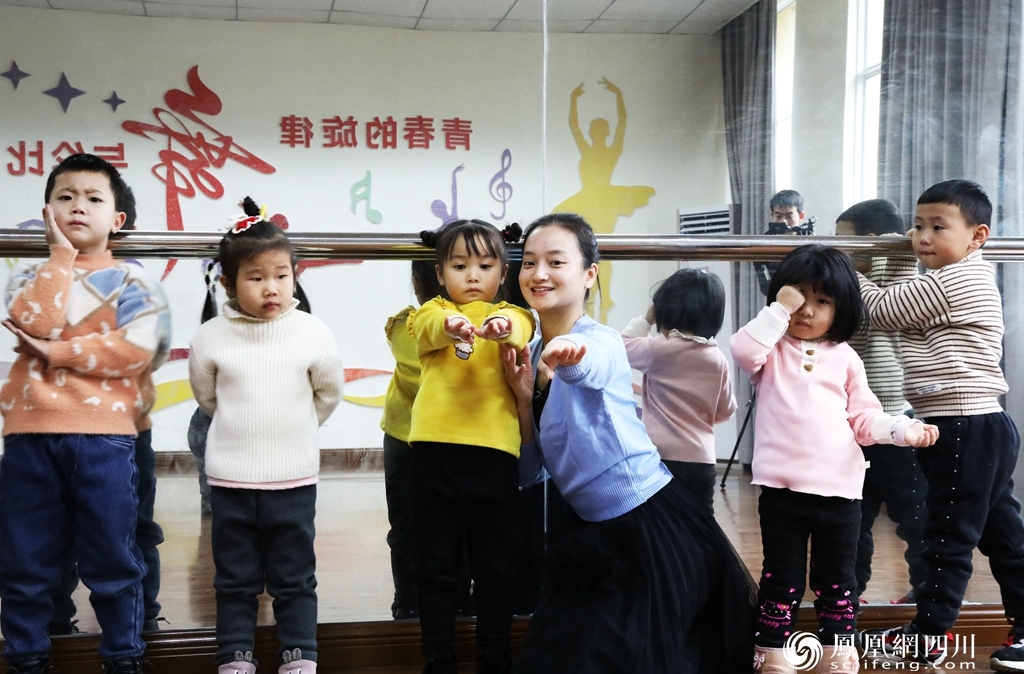 泸州市首批社区青少年宫全部开放开课