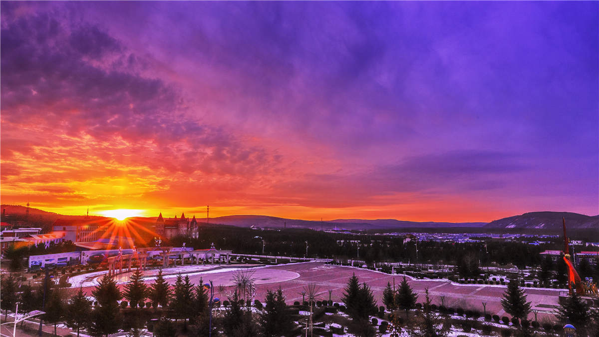 大兴安岭阿木尔惊现极寒彩虹美景