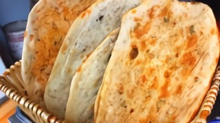 猪肉和面粉这么做真好吃，不包水饺不烙饼，酥脆可口，咬一口真香