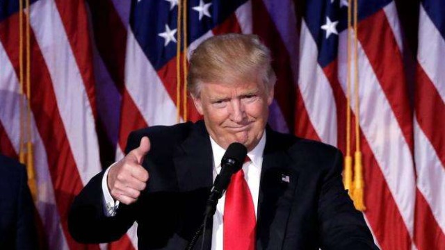 美共和党建制派在“消费”特朗普？