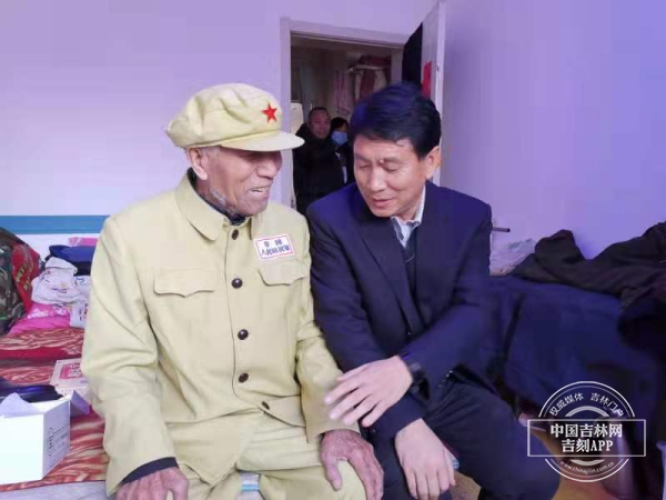 长春市宽城区7名在乡老复员军人再圆军装梦