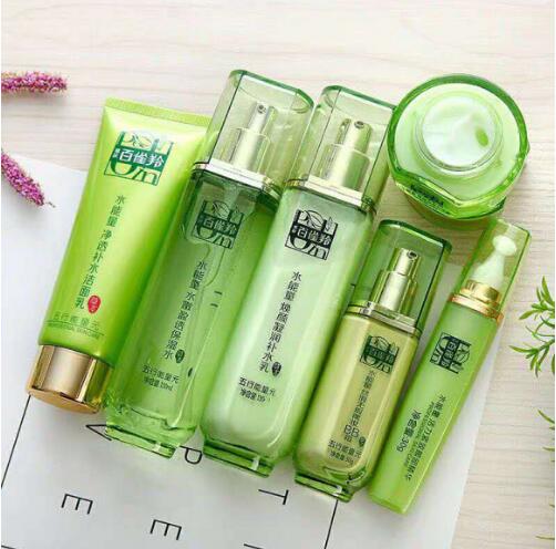 严谨而专注的经营理念花漾精选化妆品深受消费者的青睐