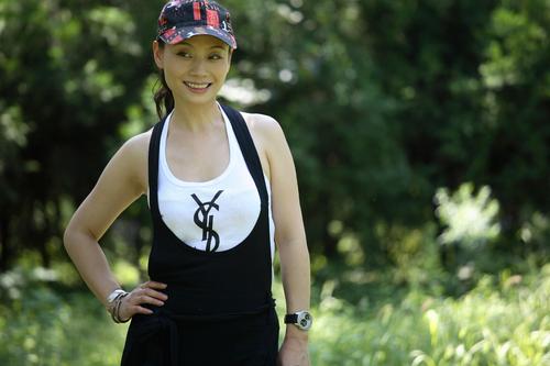 端妃娘娘李宜娟空降三亚2020中溯国际拍卖会