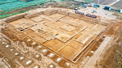 栎阳城遗址三号古城发掘现场。（西安市文物局供图）