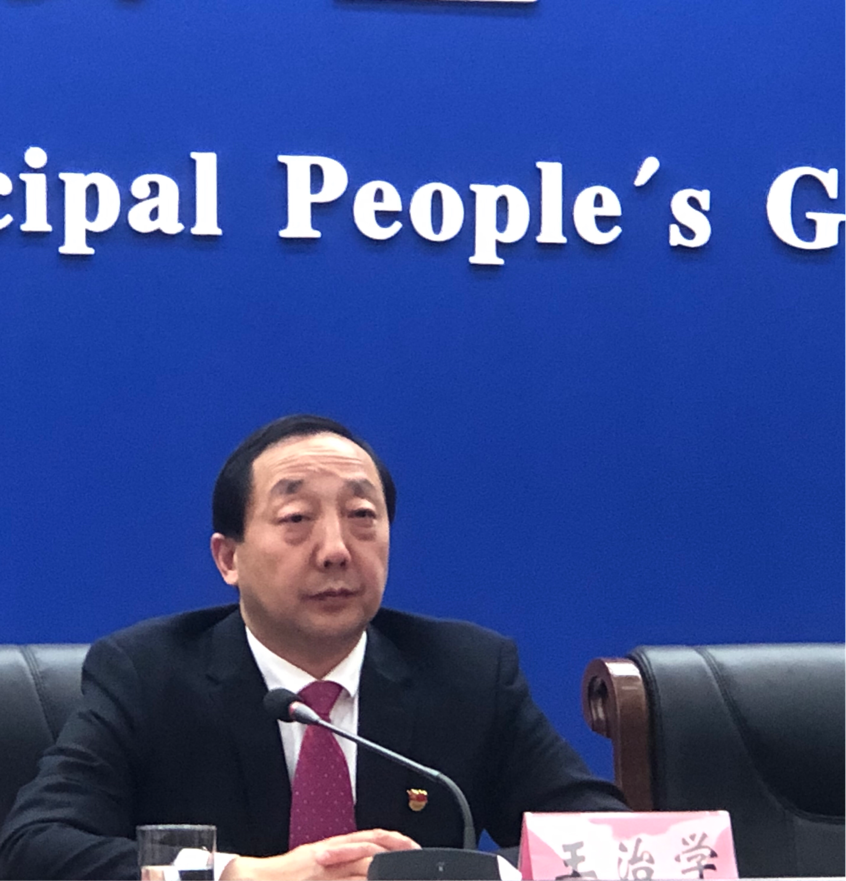 发布会由信阳市委宣传部副部长余金霞主持,固始县人民政府县长王治学