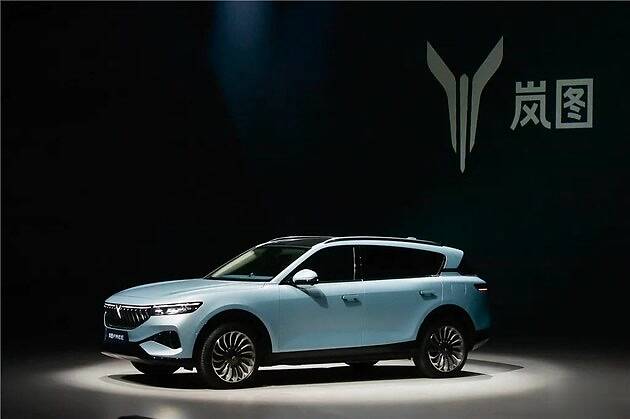 岚图FREE定位零焦虑中大型智能电动SUV