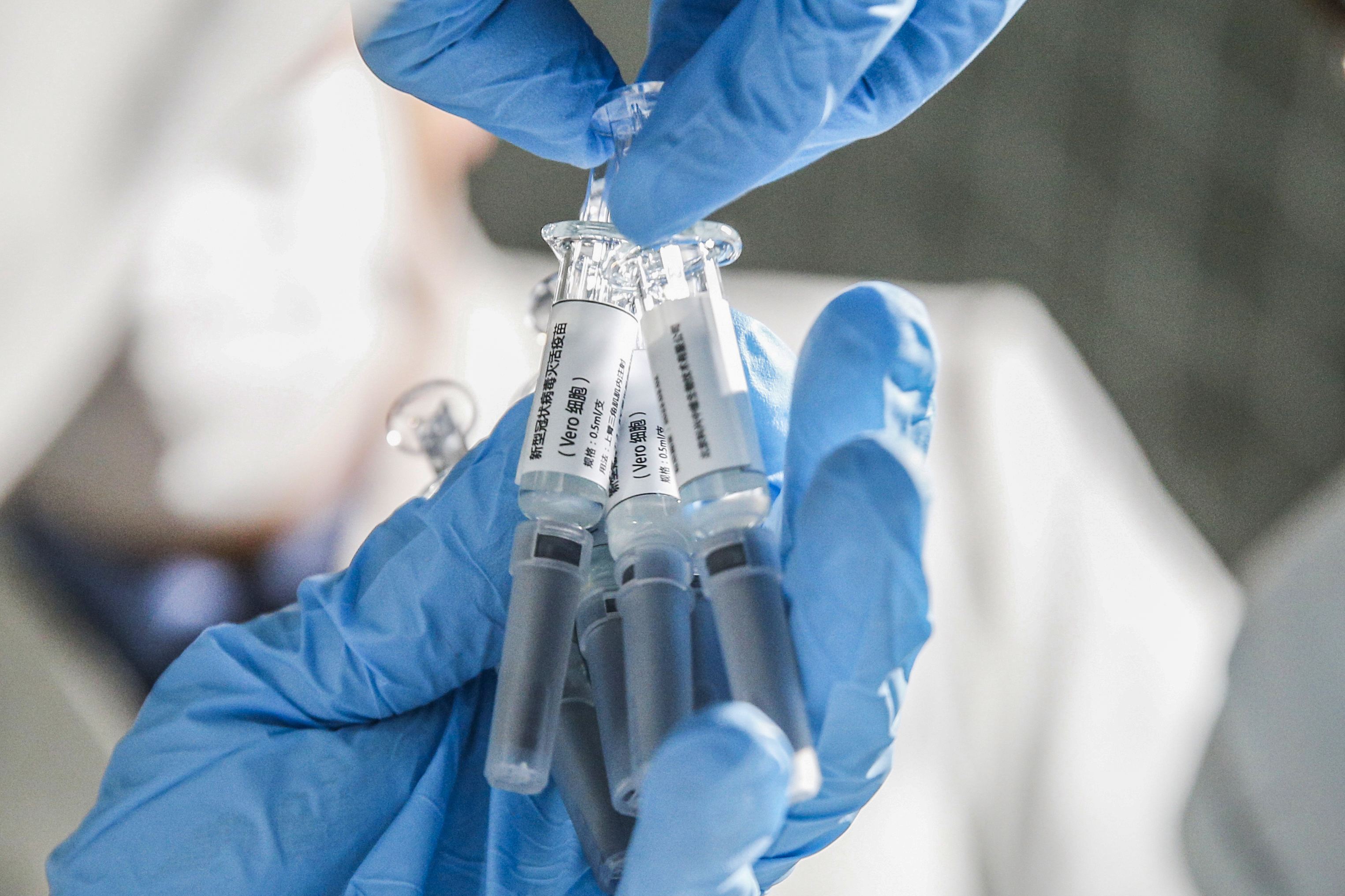 中国首个mRNA新冠疫苗生产车间奠基 一期可年产1.2亿剂