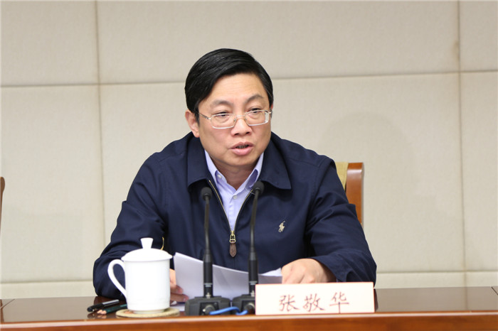 张敬华,出生于1962年7月,长期在江苏工作,历任徐州市市长,镇江市委