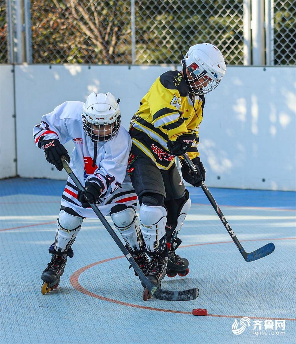 山东威海旱地冰球魅力非凡