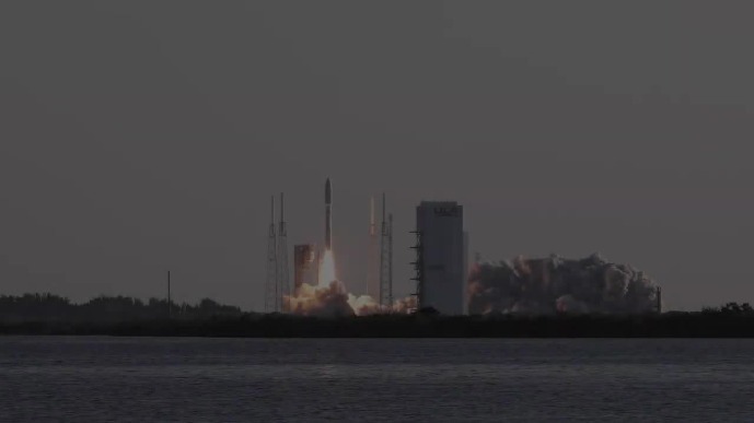 看！这是宇宙神5型运载火箭的各个发射瞬间，很是震撼！