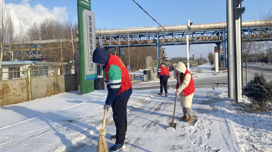 图为信息与自动化工程公司志愿者