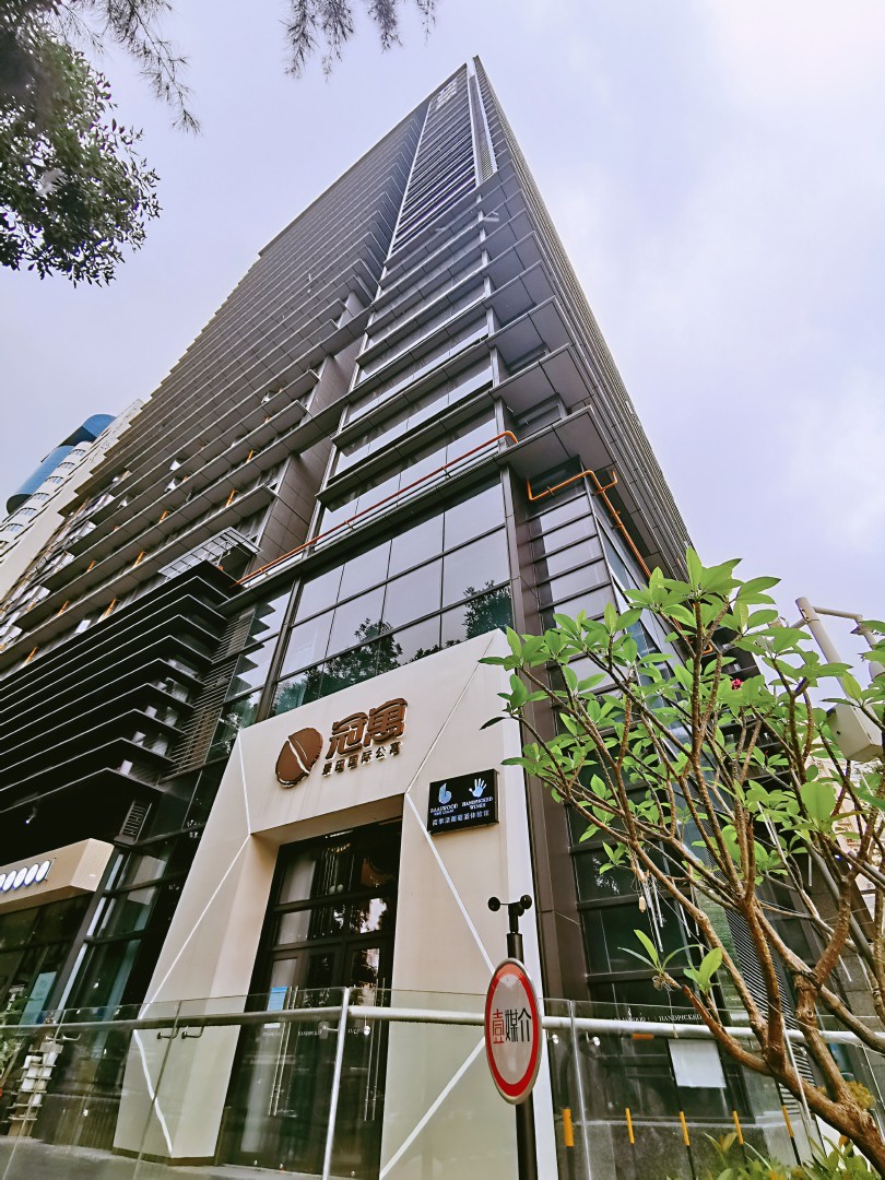 高端公寓租赁市场需求递增 龙湖冠寓获五星级长租公寓认证 ——凤凰网