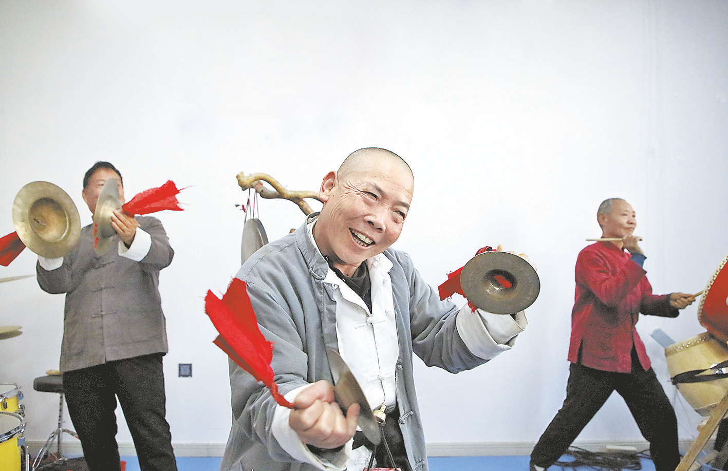 艺人紧锣密鼓排练新剧目