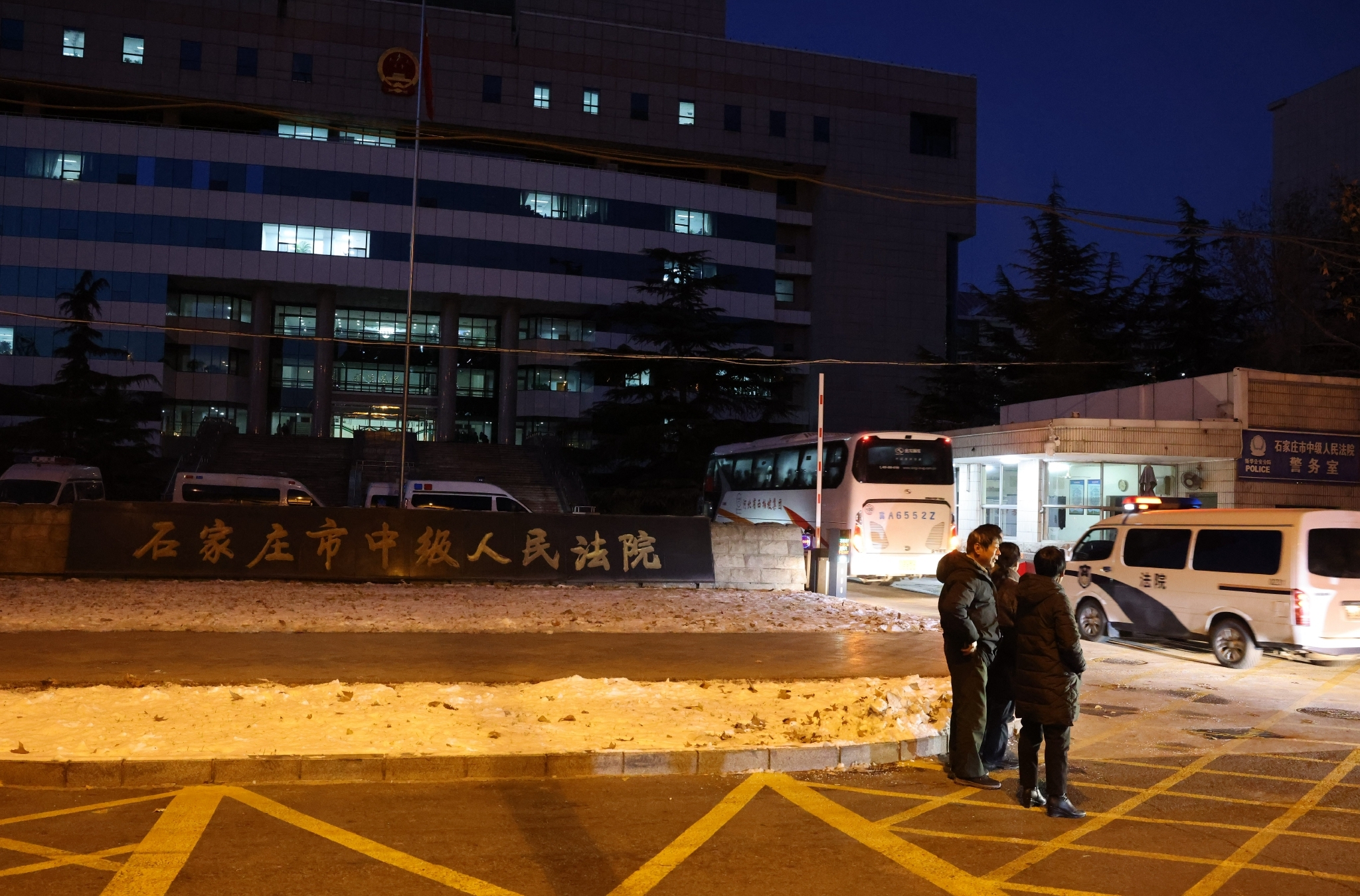 ▲2021年12月25日,河北曲阳高敬池涉黑团伙案,在石家庄市中级人民法院公开宣判。新京报记者 李英强 摄