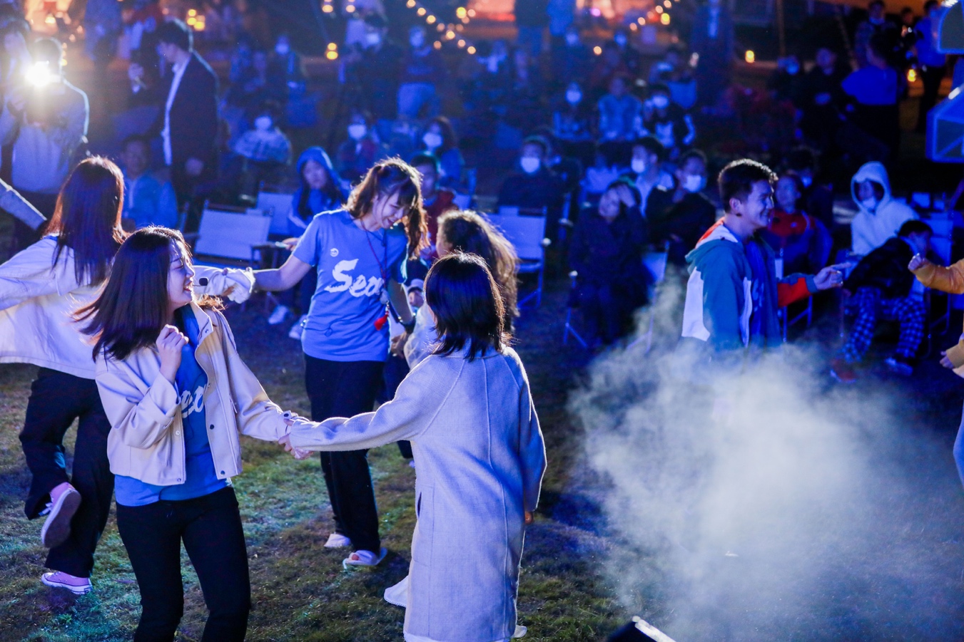 天涯海角跨年迎新派对一半诗意情怀一半人间烟火