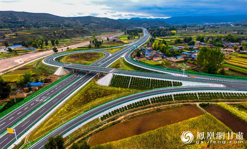 渭武高速公路定西段建成 甘肃省公航旅集团供图