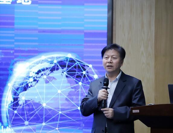 杜伟民先生亮相中华预防医学会疫苗科普基地授牌仪式