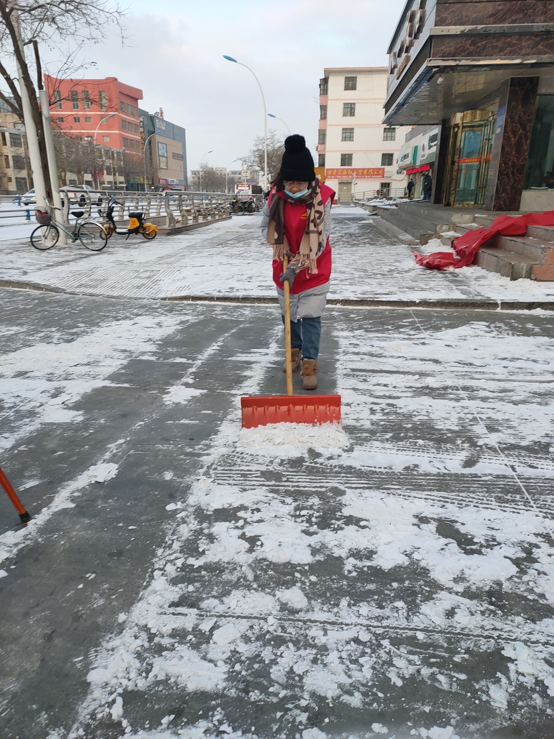 图为营销公司志愿者