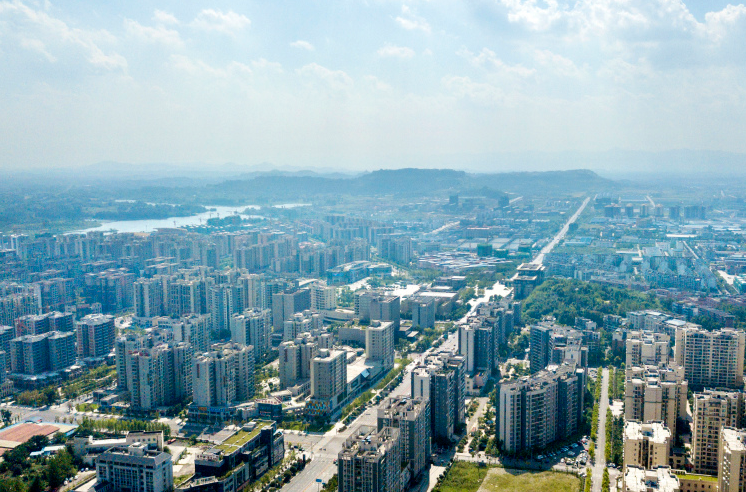 梁平区委书记钱建超真正成为川渝东北生态示范绿色发展标杆