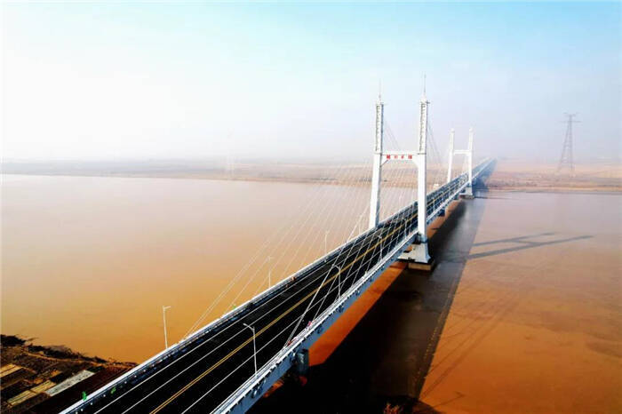 限速60km限重49t胜利黄河大桥12月29日上午10时试通车运行