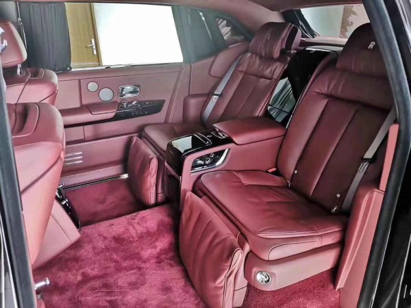 新款劳斯莱斯幻影最新价格多少新车到店