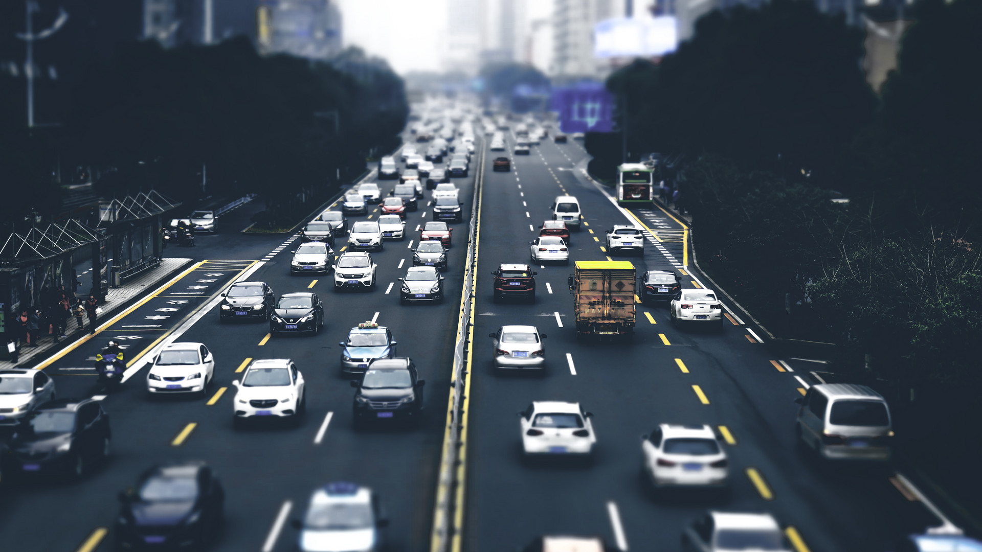 最新！全国13个城市汽车保有量超300万辆 青岛上榜！