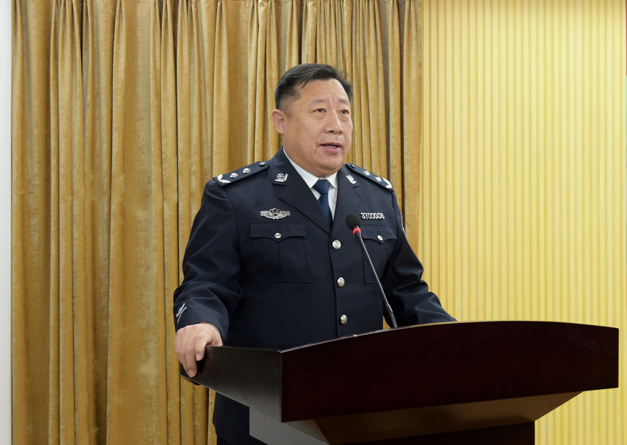 冲锋在前使命光荣青岛市司法行政系统庆祝首个中国人民警察节