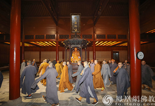 浙江普陀山法雨禅寺举行冬季禅七法会 为期21天