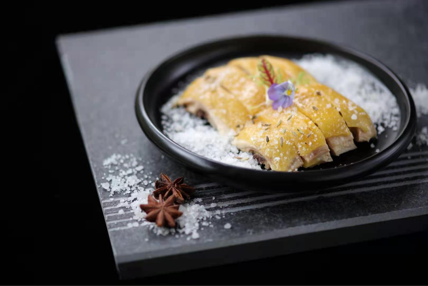 万绿山语——精致客家菜餐厅的绝佳范本