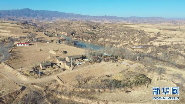 这是2020年12月30日拍摄的岚县土峪乡段家舍村（无人机照片）。新华社记者 宋育泽 摄