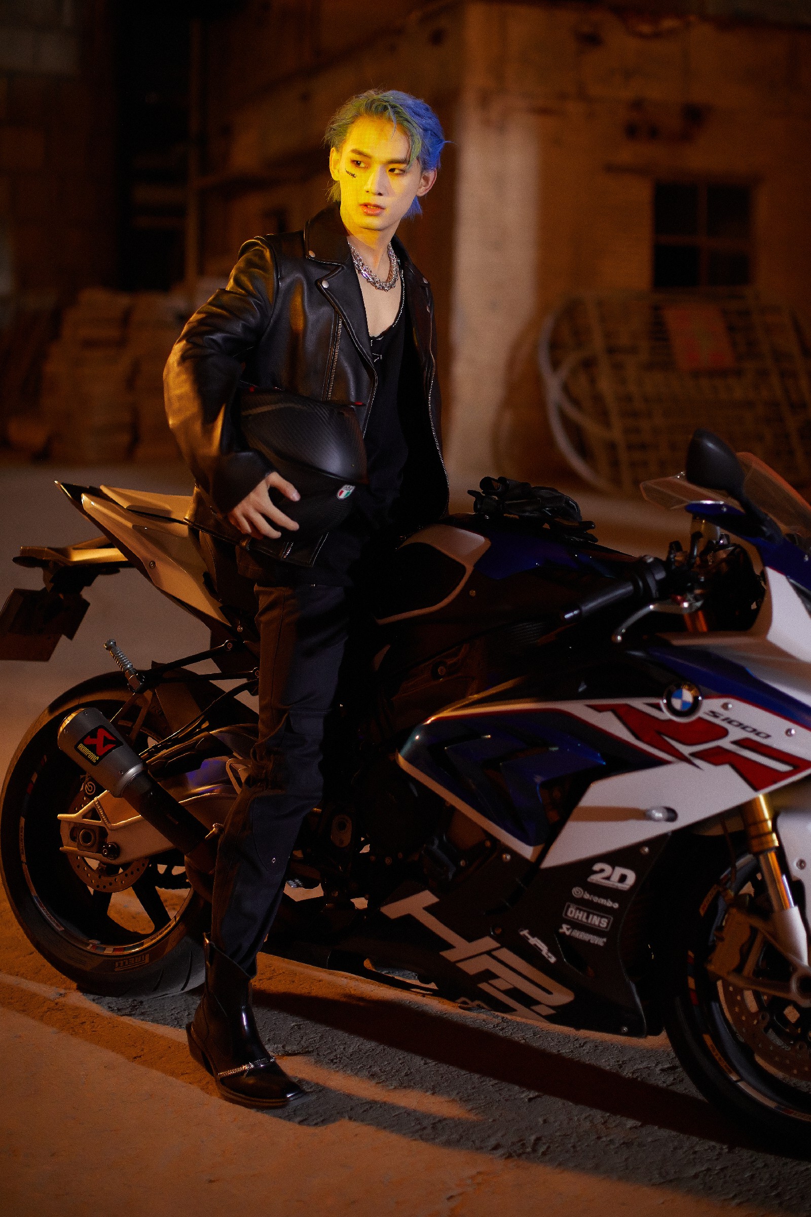 r1se姚琛发行首支个人单曲 突破束缚诠释不屑态度