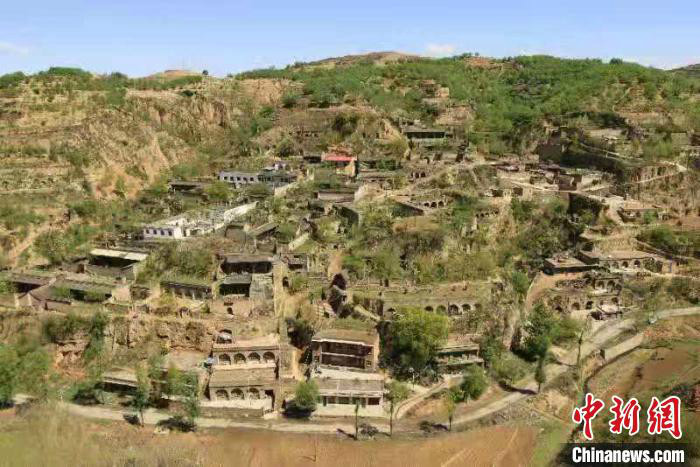 图为明清传统聚落民居张家塔村。　杨应平 摄