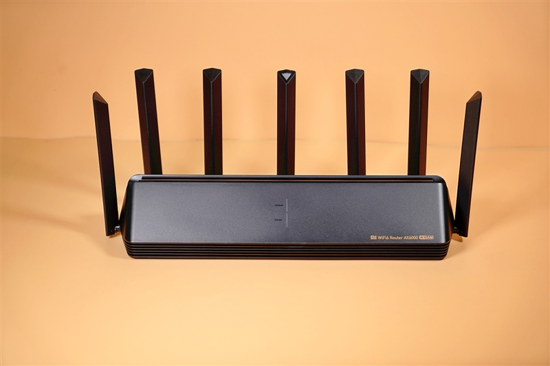 网速高达3.5Gbps!小米AX6000路由全网首拆:599元真的超值