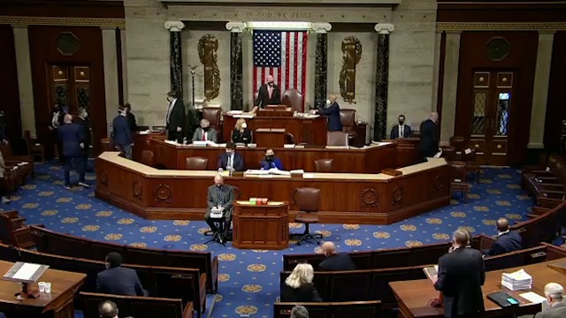 带有特朗普烙印的美国政治“翻了天”！民主党拿下参众两院控制权