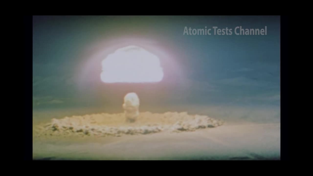 3万吨当量金色蘑菇云：美军喷气轰炸机首次空投核弹_凤凰网视频_凤凰网