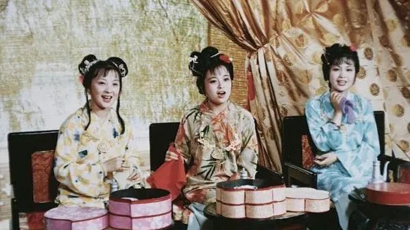 《红楼梦》里,贾敬是贾惜春的父亲,贾惜春为何不出席他的葬礼?_凤凰网