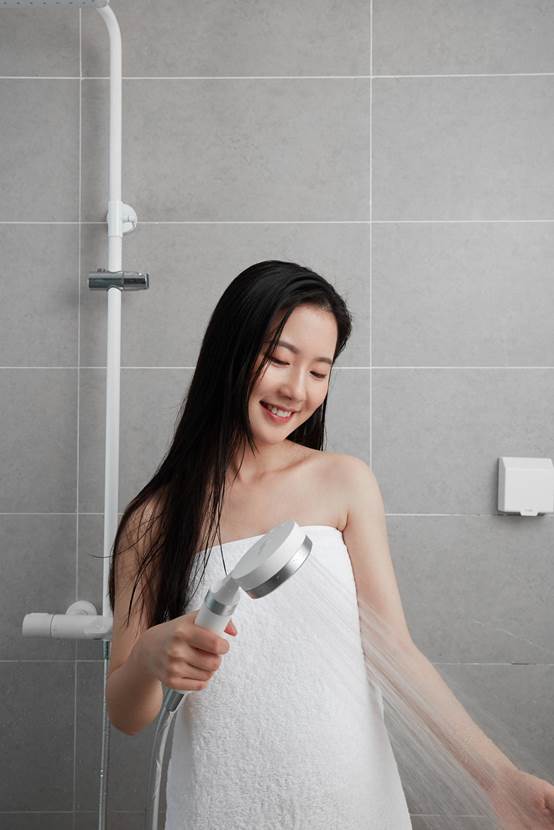 时禾kciho美肤花洒:过滤软水,vc养肤,舒适减压