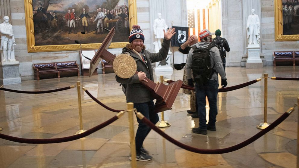 capitol-lectern-theft-gty-jef-210111_1610402617445_hpMain_16x9_992.jpg