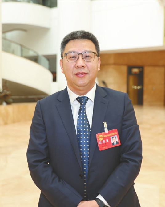 两会专访：锚定目标不放松 持续发力谱新篇