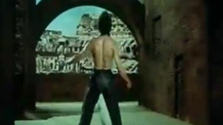 李小龙的标志性“啊哒”声的由来是什么？他不止是一个演员，更是一种精神