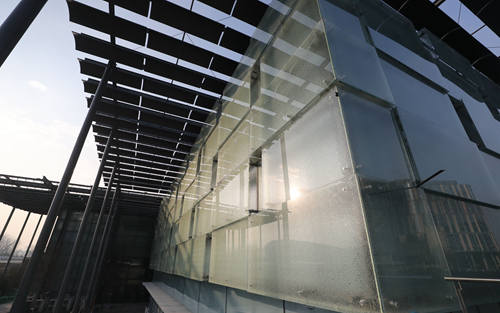 国家体育馆扩建部分玻璃幕墙。北京市重大项目办供图